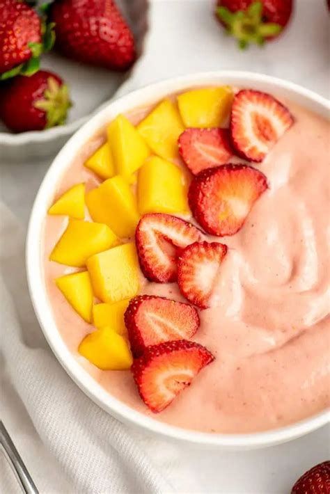 mandingo smoothie|mango strawberry smoothie bowl.